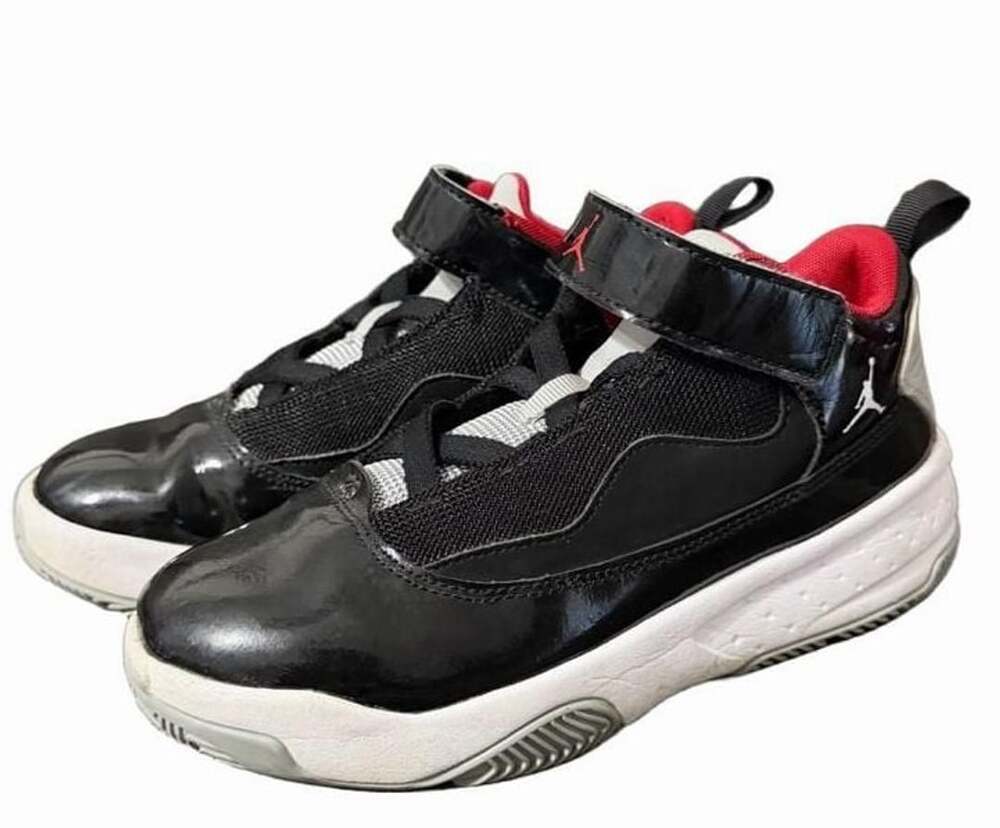 Jordan Max Aura 2 Black Cement Preschool Kids Basketball Shoes Size 1Y